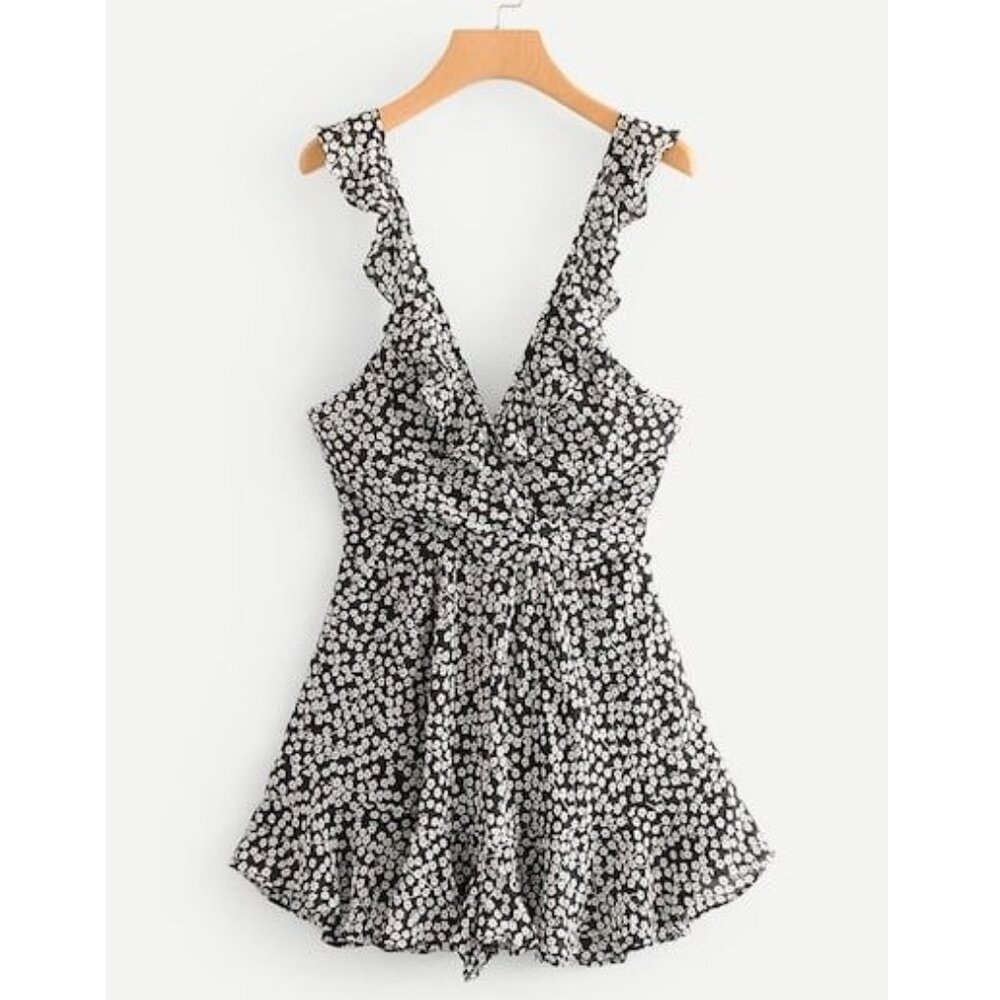 SHEIN Floral Tie-Back Romper - Picture 4 of 6
